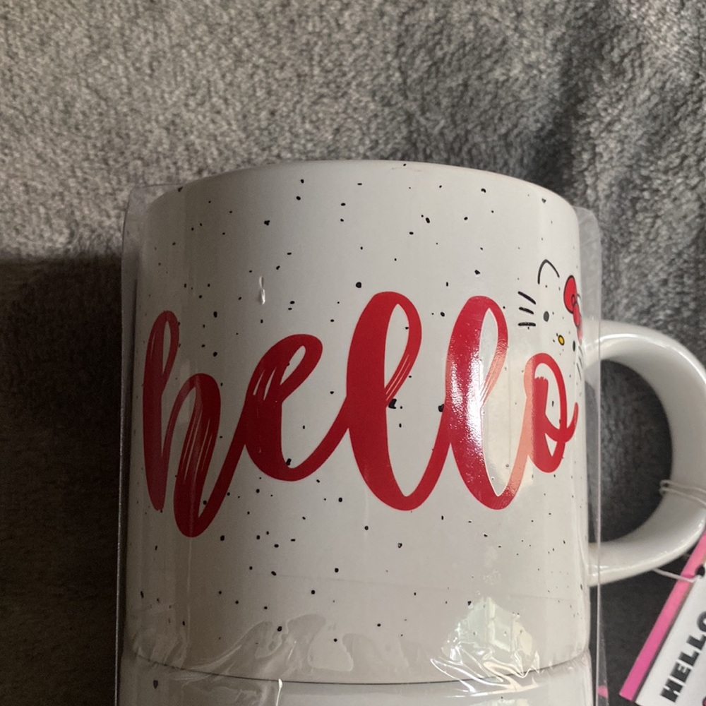 Hello Kitty Script Ceramic Mug Stack Set - Picture 7 of 8